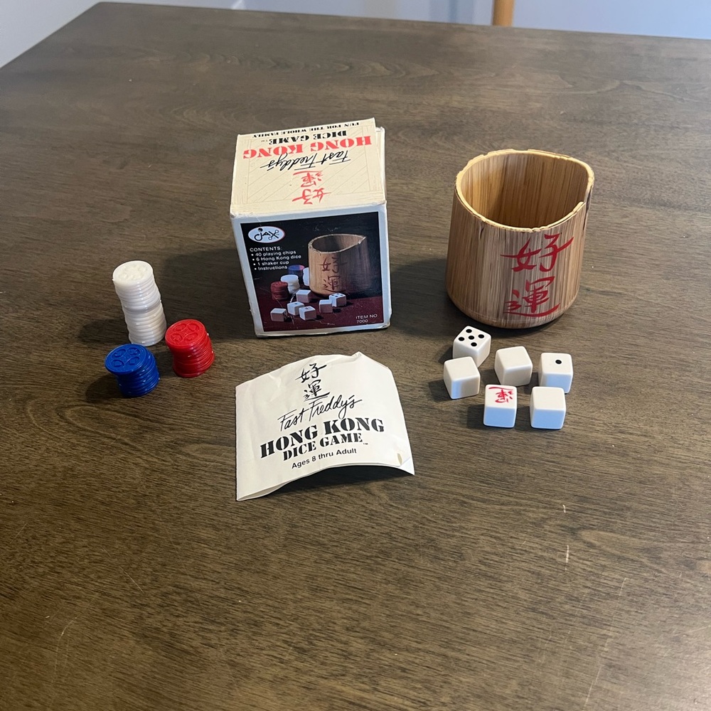 Hong Kong Dice Game Set with Bamboo Cup